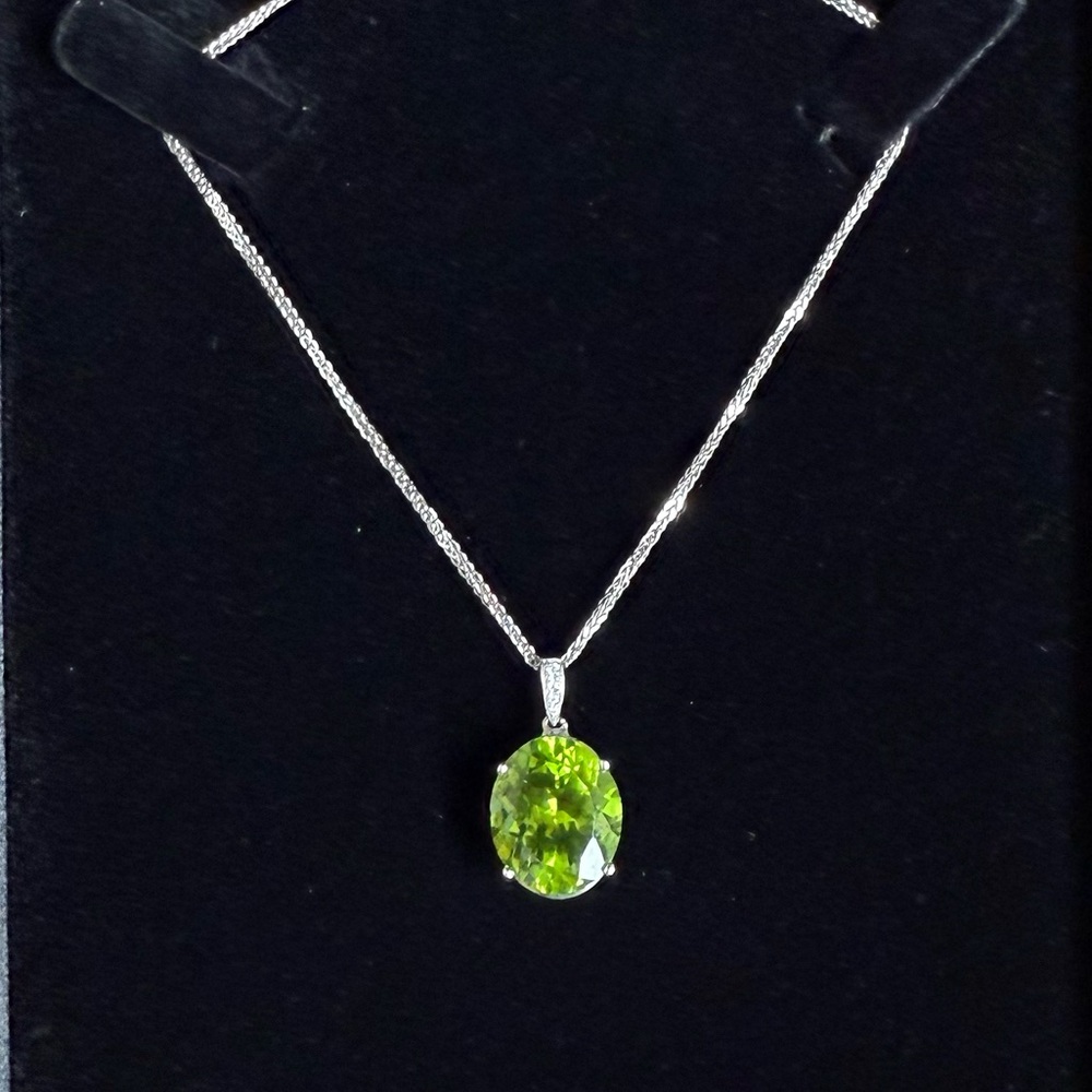 14K Peridot & Diamond Pendant Necklace
